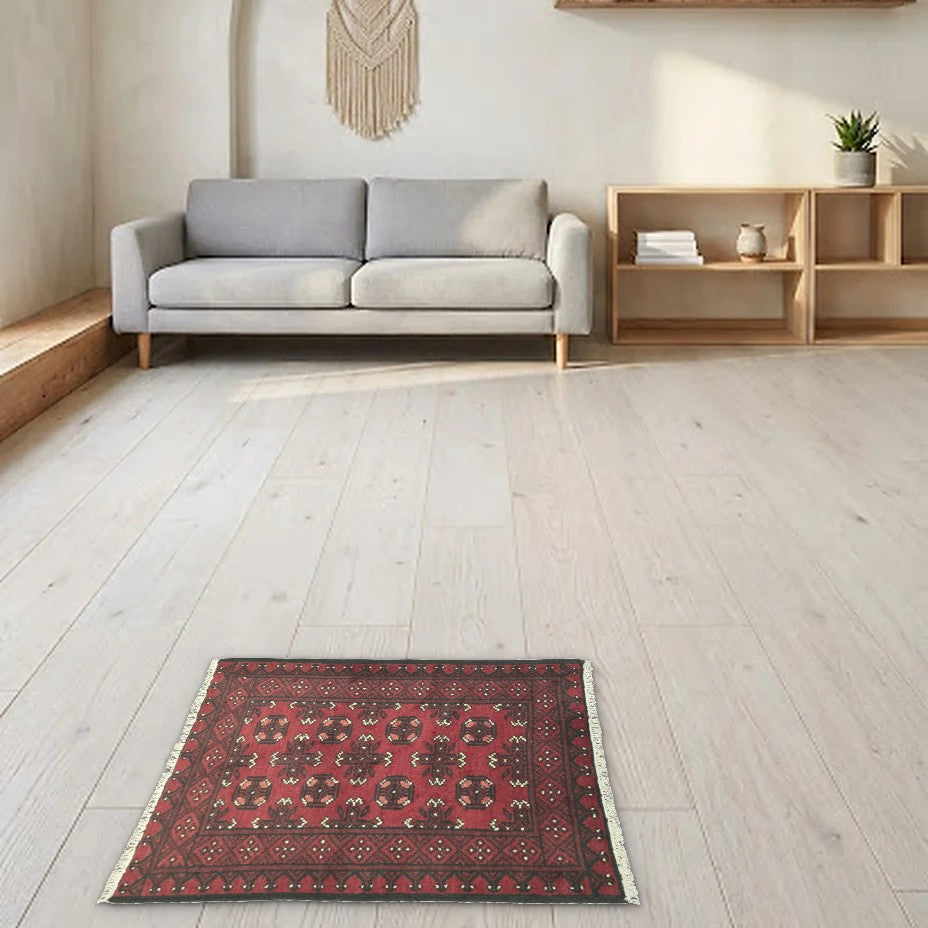 Room view: the rug on the floor of a furnished room