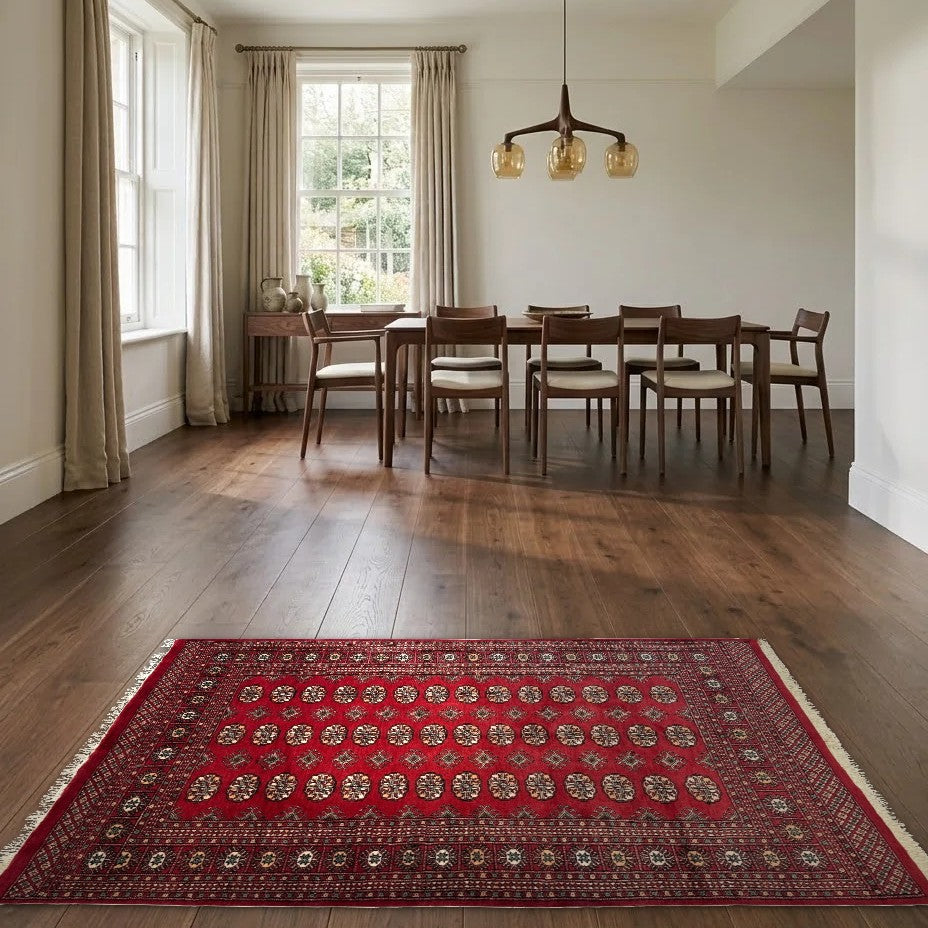 Room view: the rug on the floor of a furnished room