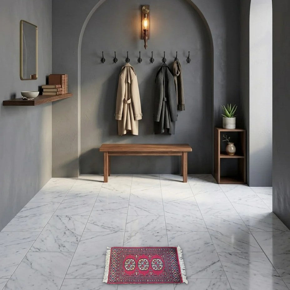 Room view: the rug on the floor of a furnished room