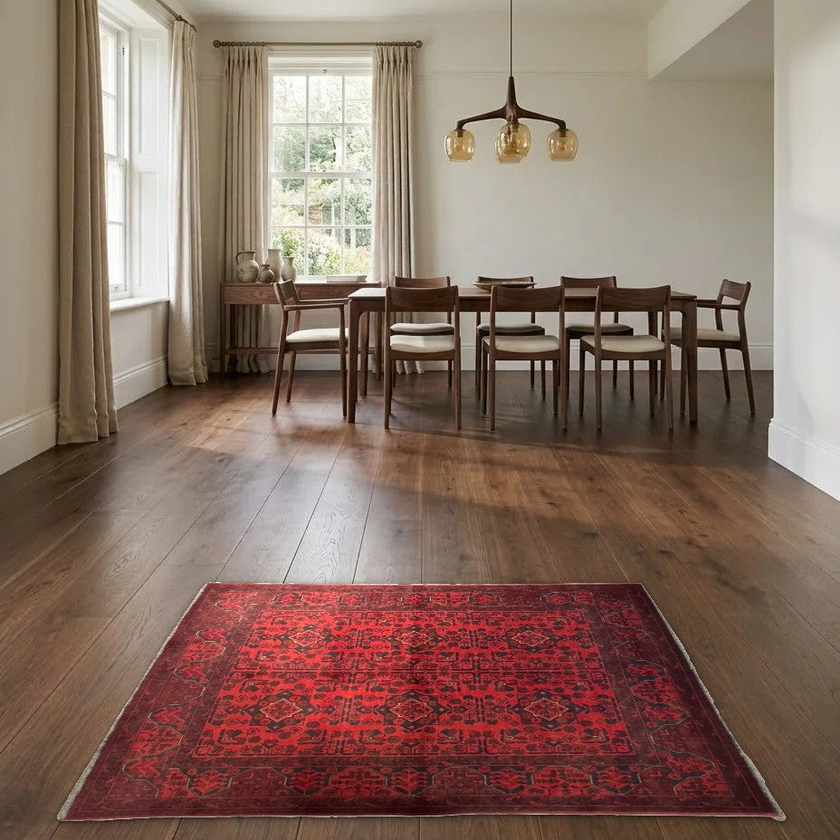 Room view: the rug on the floor of a furnished room