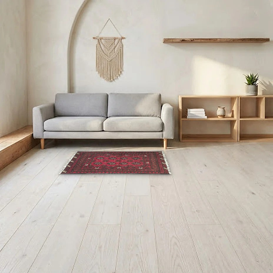 Room view: the rug on the floor of a furnished room, shown at its real size