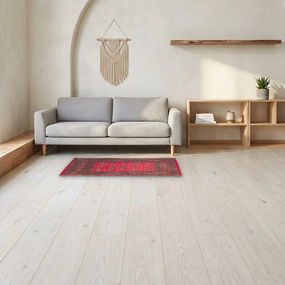 Room view: the rug on the floor of a furnished room, shown at its real size
