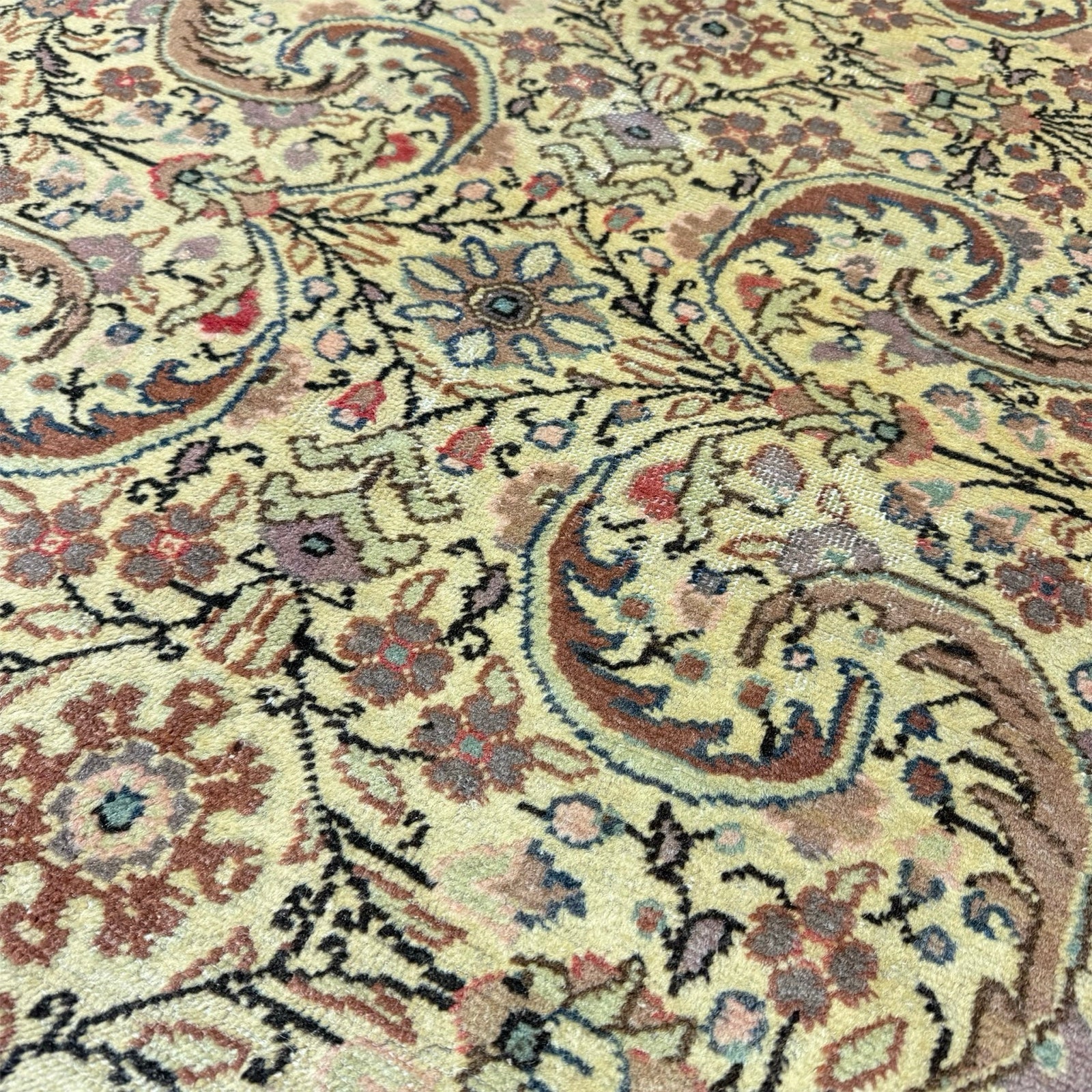 289 x 198 cm Hand-Knotted Turkish Vintage Oushak Wool Rug