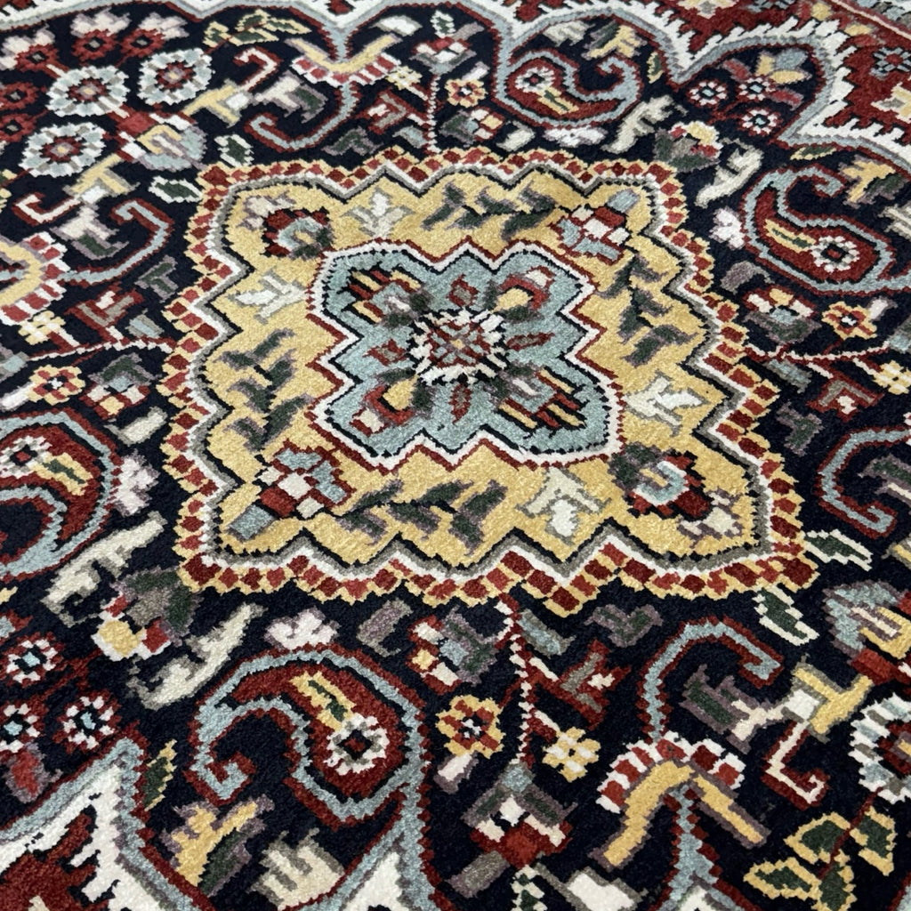 282 x 183 cm Hand Knotted Indian Jaipur Oriental Rug