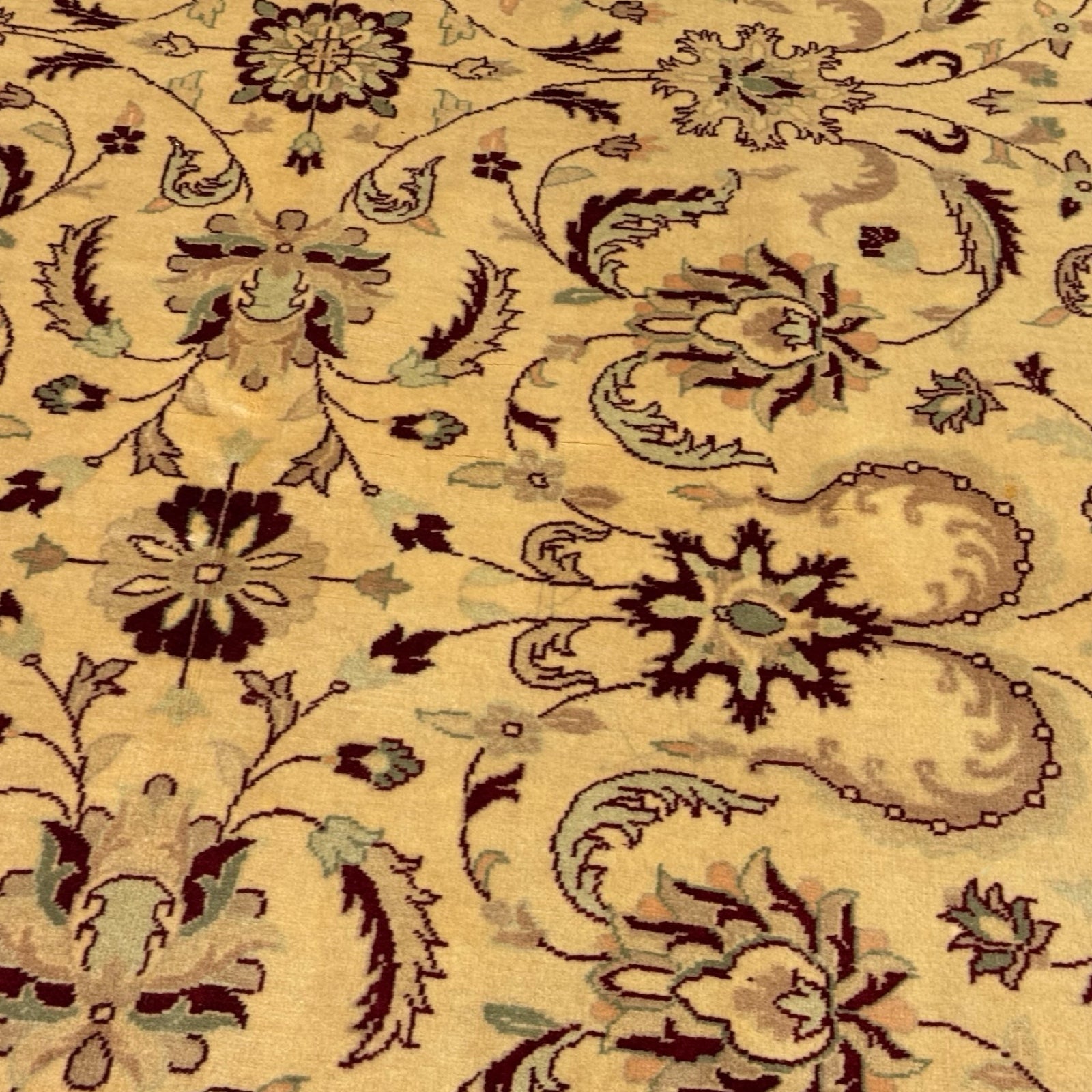 238 x 172 cm Beljik Chobi Belgian Hand-Knotted Wool Rug