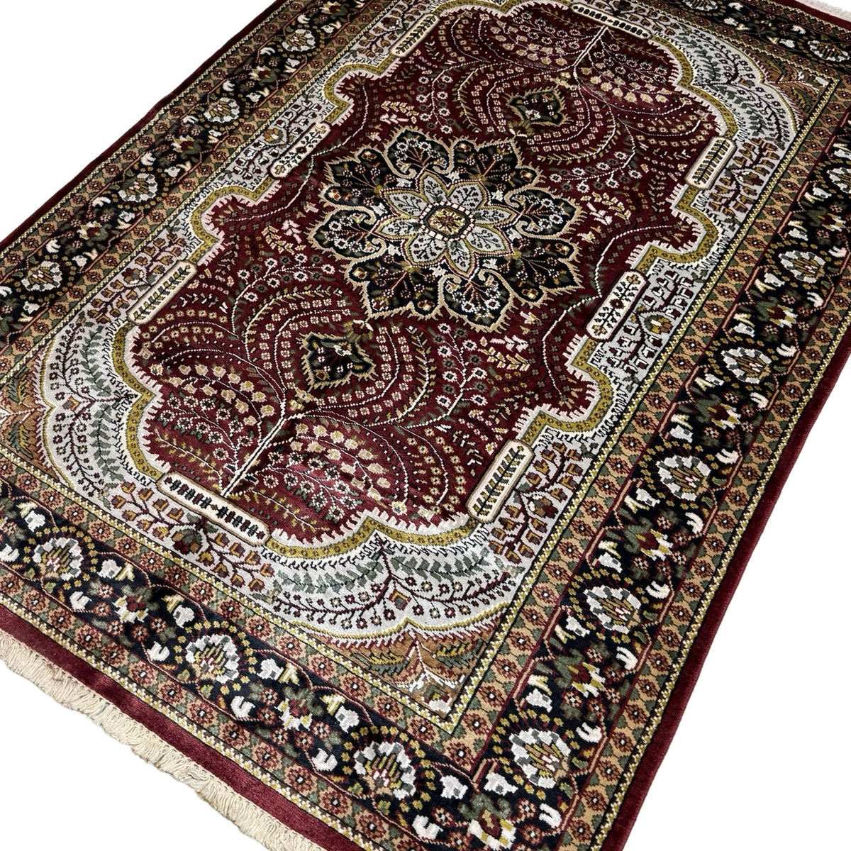 216 x 153 cm Hand Knotted Indian Silk Jaipur Oriental Rug