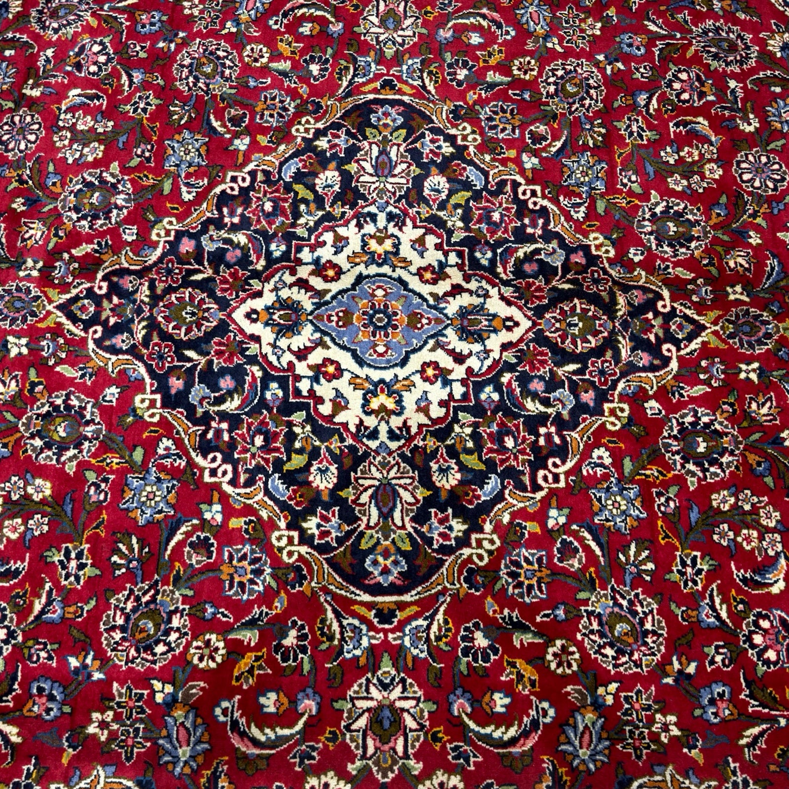 412 x 270 cm Hand-Knotted Persian Kashan Wool Rug