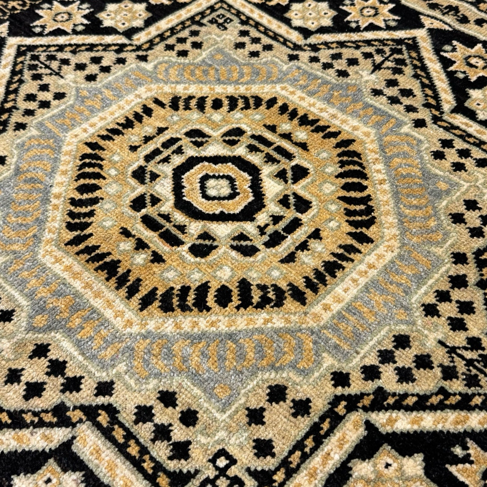 237 x 175 cm Afghan Chobi Mamluk Hand-Knotted Wool Rug