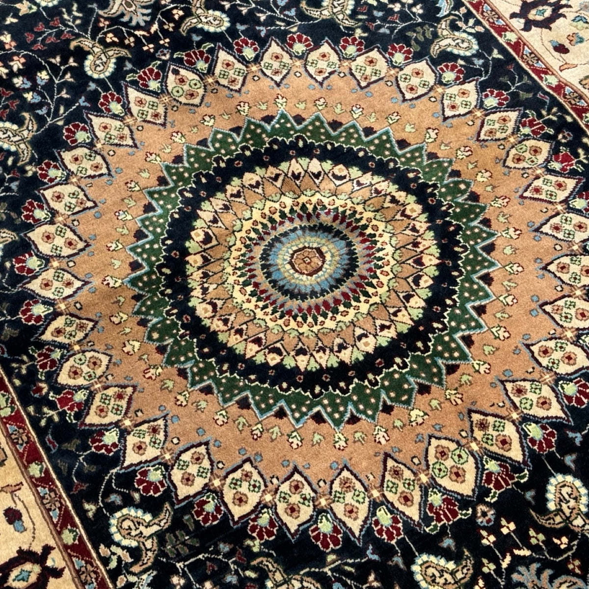 220 x 150 cm Hand-Knotted Afghan Ariana Wool Rug