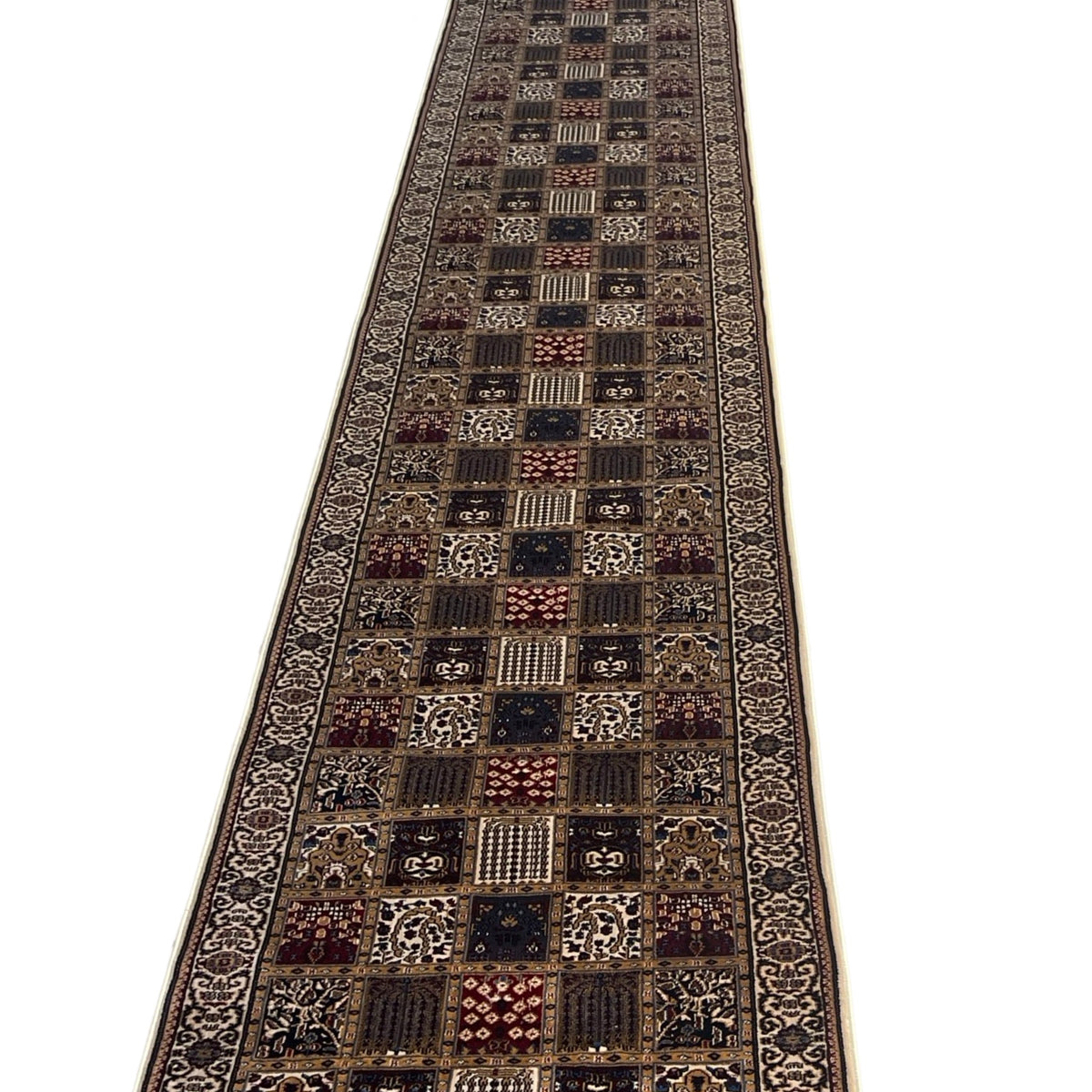 600 x 80 cm Persian Bakhtiari Design Machine Made – Beige Rug