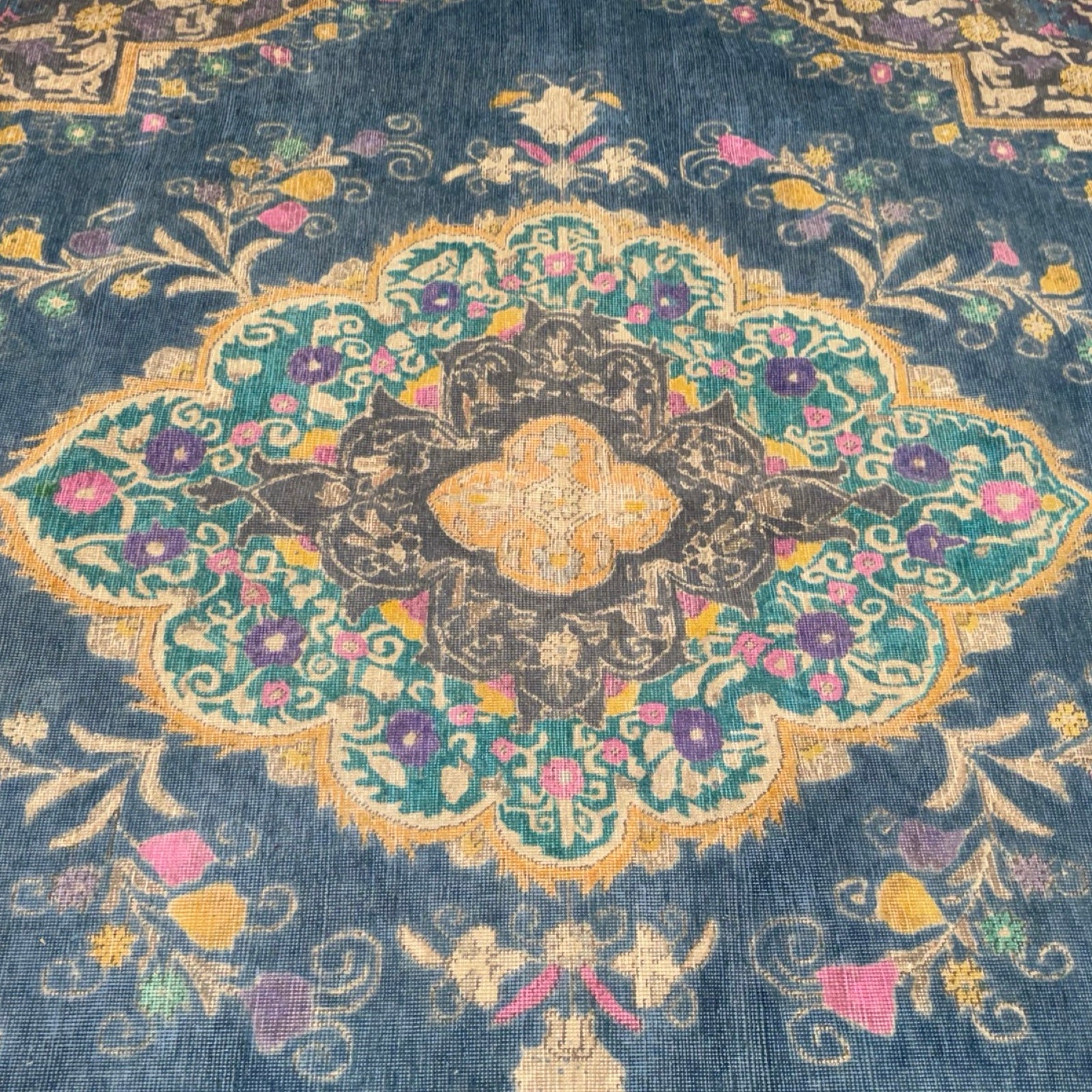 380 x 289 cm Hand-Knotted Vintage Persian Wool Rug