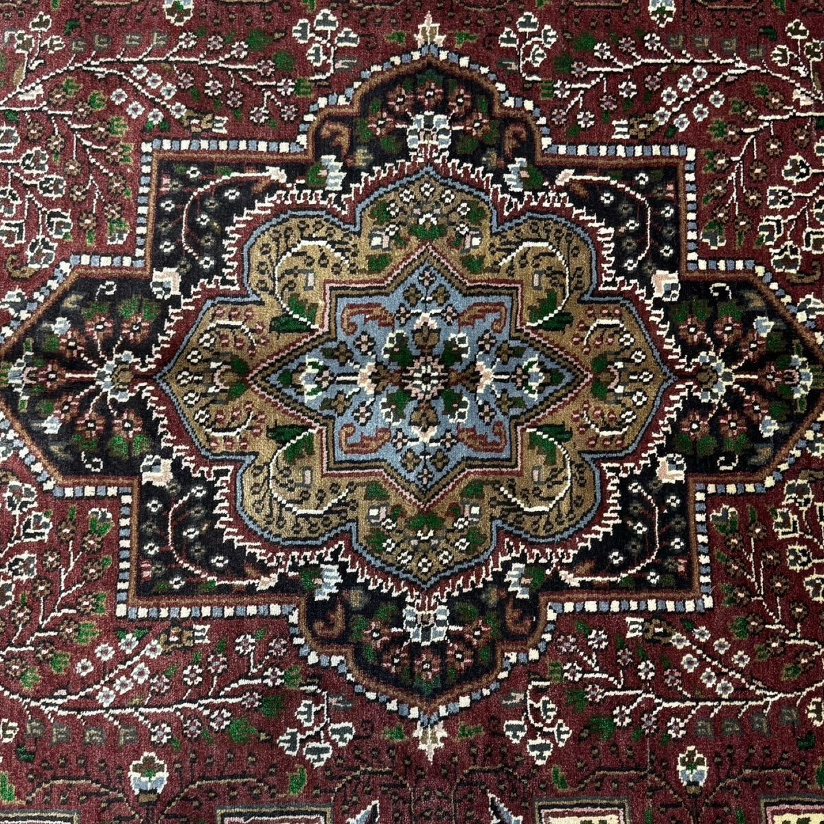 275 x 180 cm Hand Knotted Indian Jaipur Oriental Rug