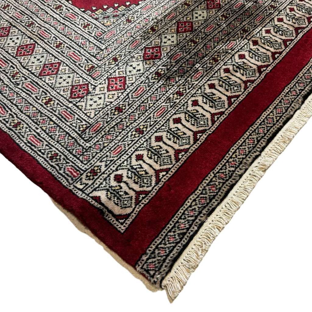 252 x 184 cm Hand Knotted Beige Karachi Jaldar – Wool Rug