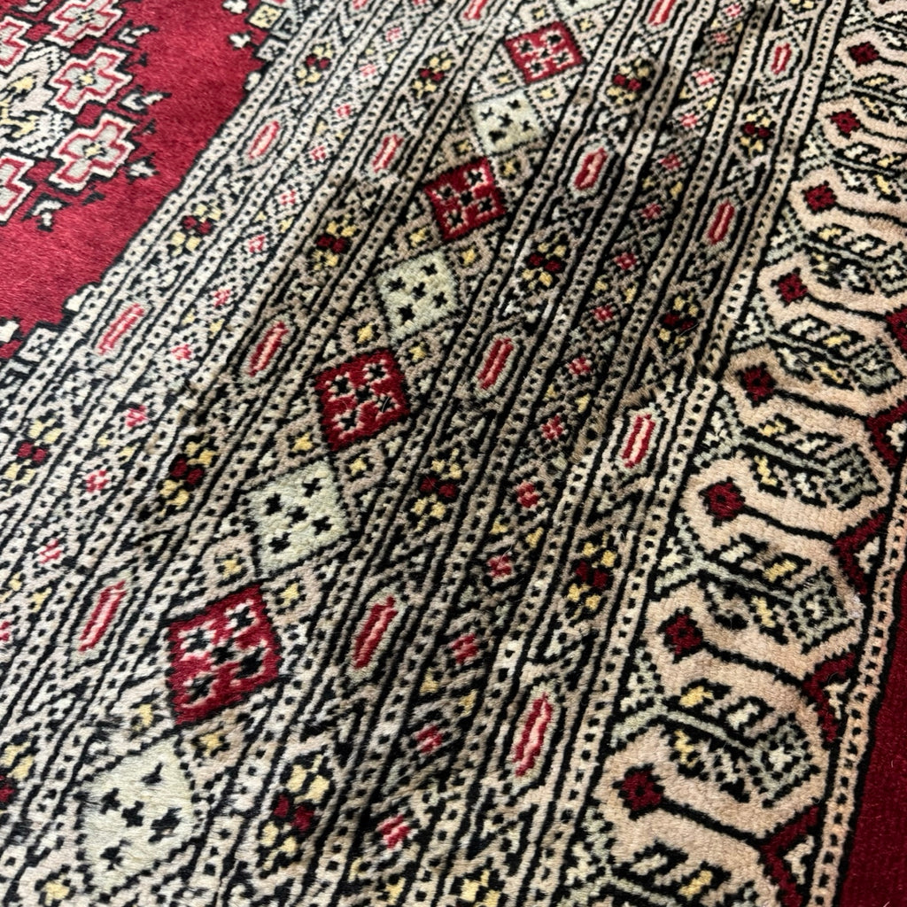 252 x 184 cm Hand Knotted Beige Karachi Jaldar – Wool Rug
