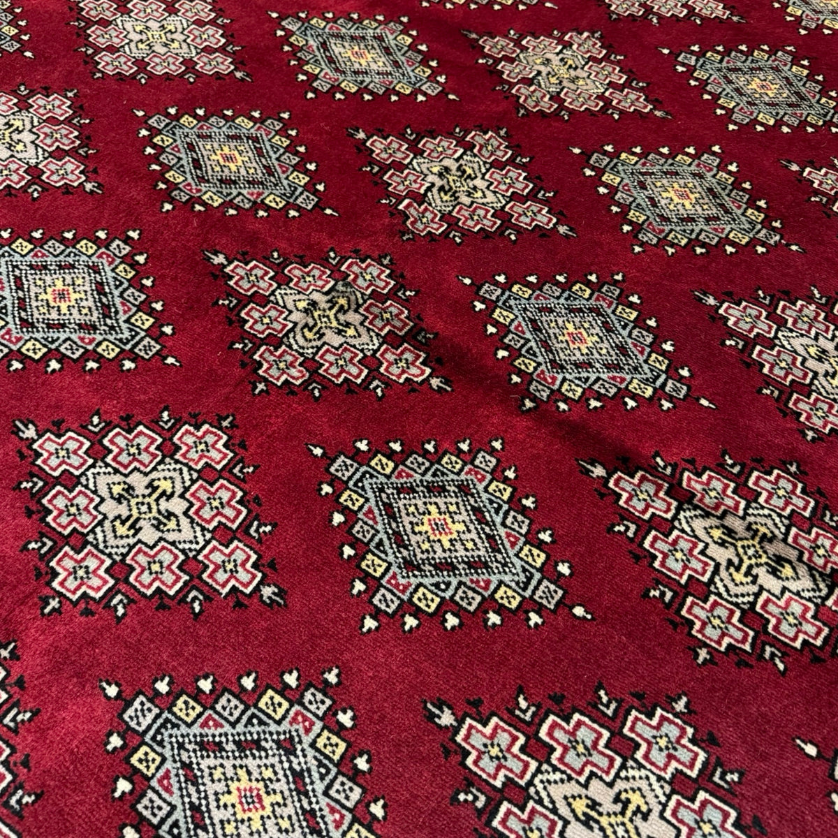 252 x 184 cm Hand Knotted Beige Karachi Jaldar – Wool Rug