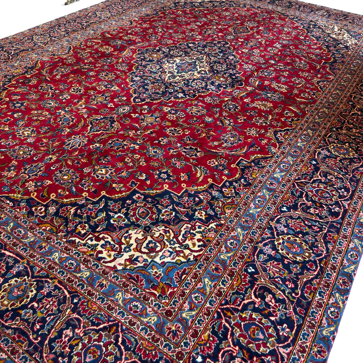 392 x 280 cm Hand Knotted Persian Kashan – Wool Rug